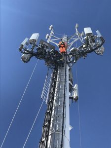 Installation d'antennes et se radios cellulaires